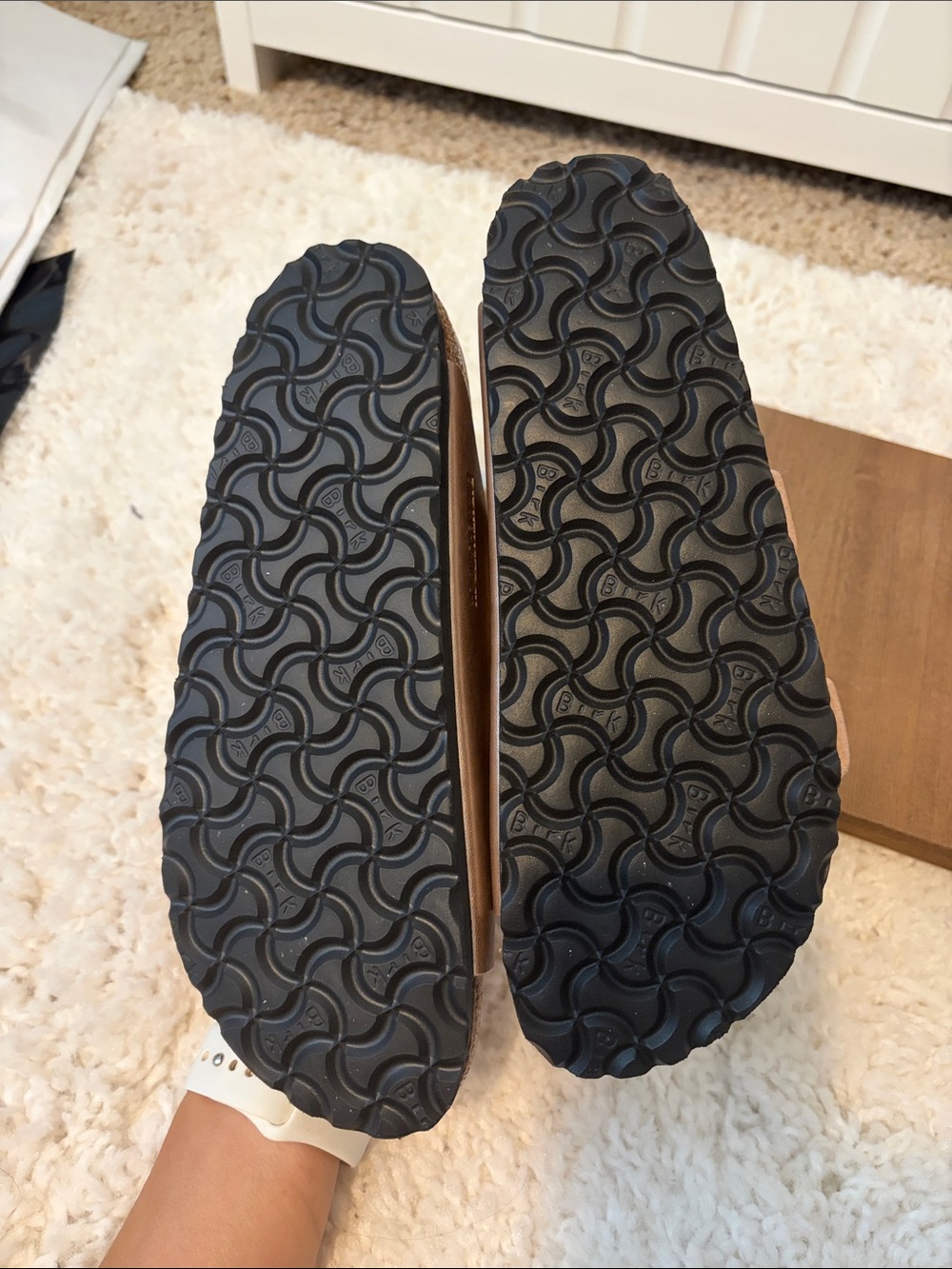 Birkenstock Arizona Two-Strap Metallic Rose Gold Sandals Size 38 - Picture 4 of 6